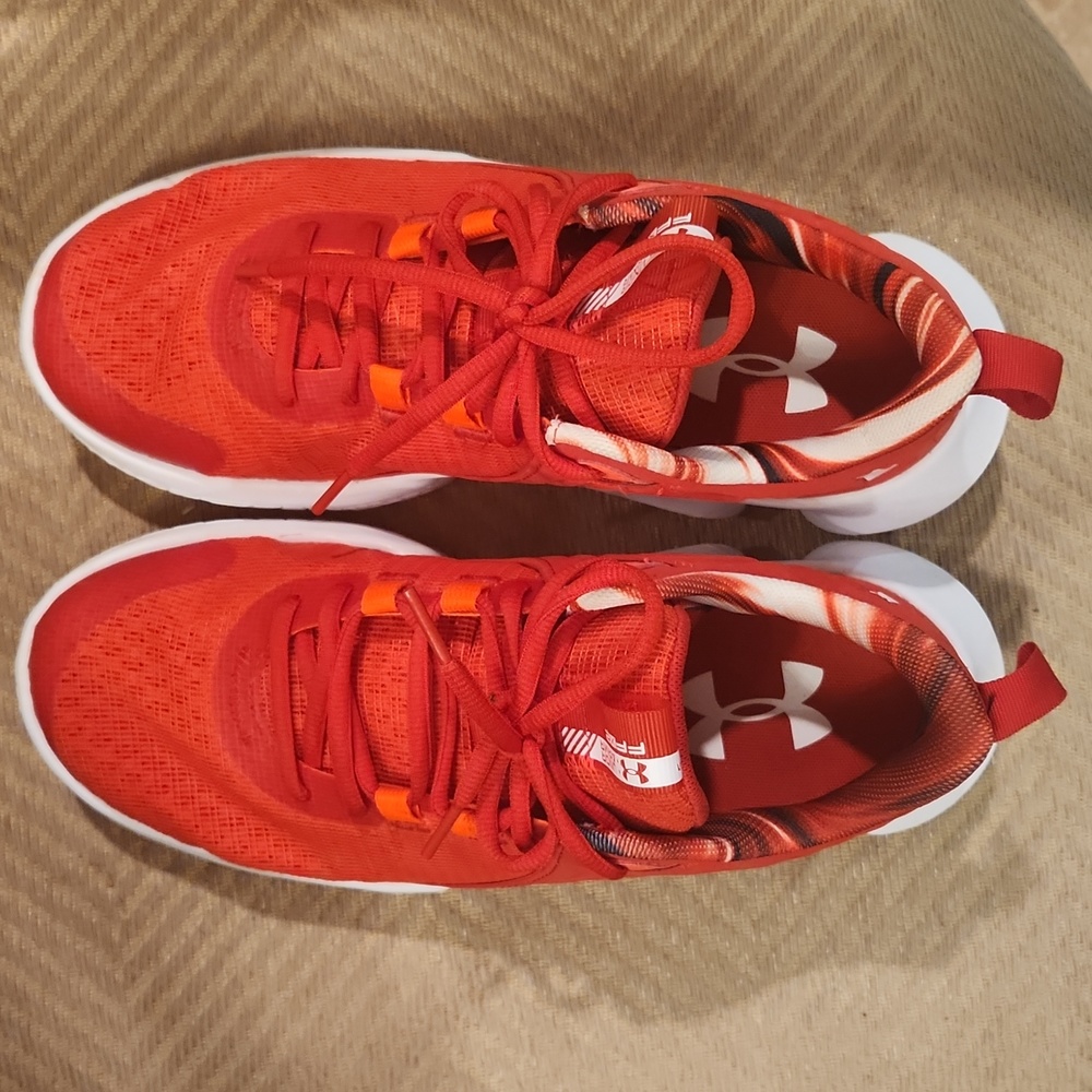 UA Curry Flow 8